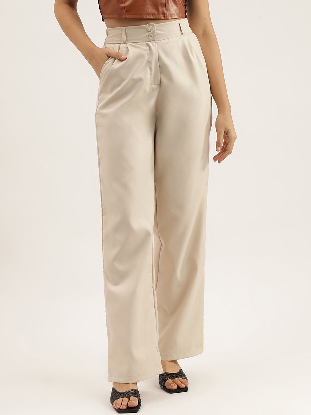 

AAHWAN Women Loose Fit High-Rise Pleated Trousers, Off white