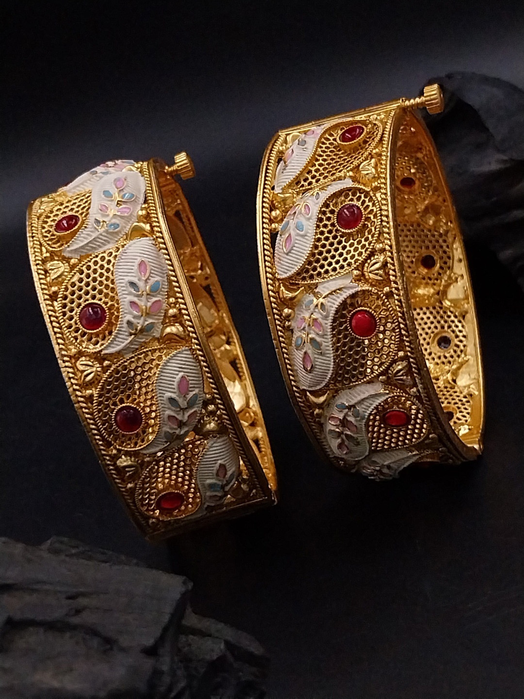 

AARNAA Set Of 2 Gold-Plated Stone-Studded Bangles