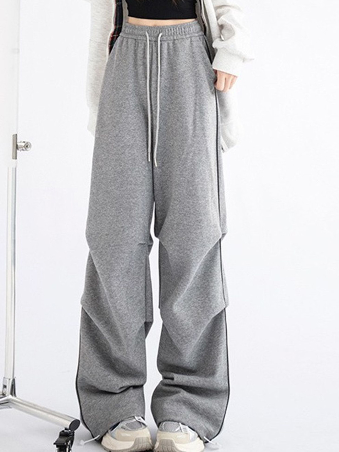 

LULU & SKY Women Straight Fit High-Rise Trousers, Grey