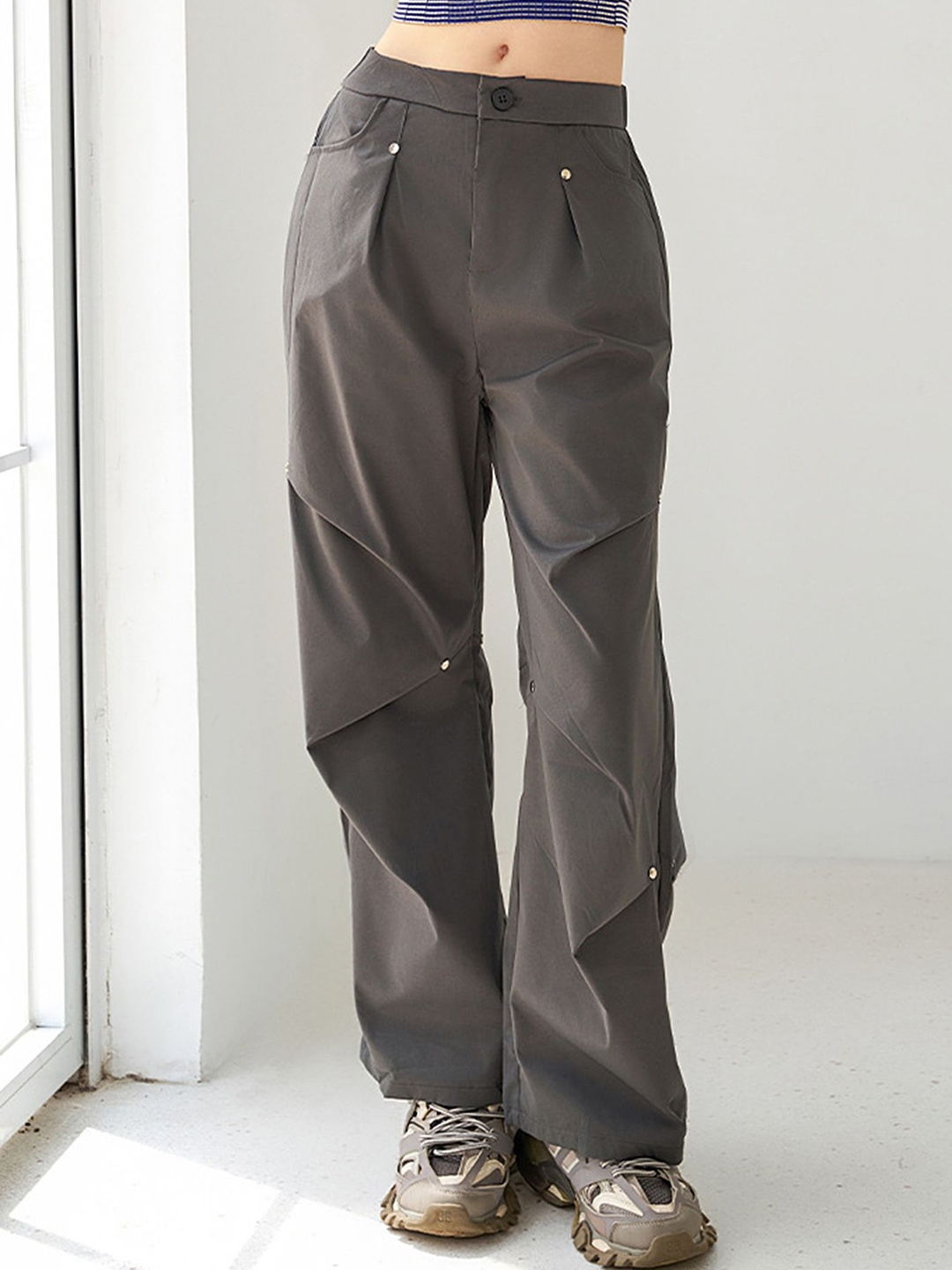 

LULU & SKY Women Loose Fit High-Rise Trousers, Grey