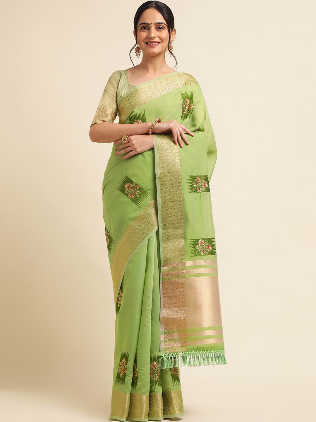 

KIMISHA Floral Embroidered Linen Blend Handloom Saree, Green