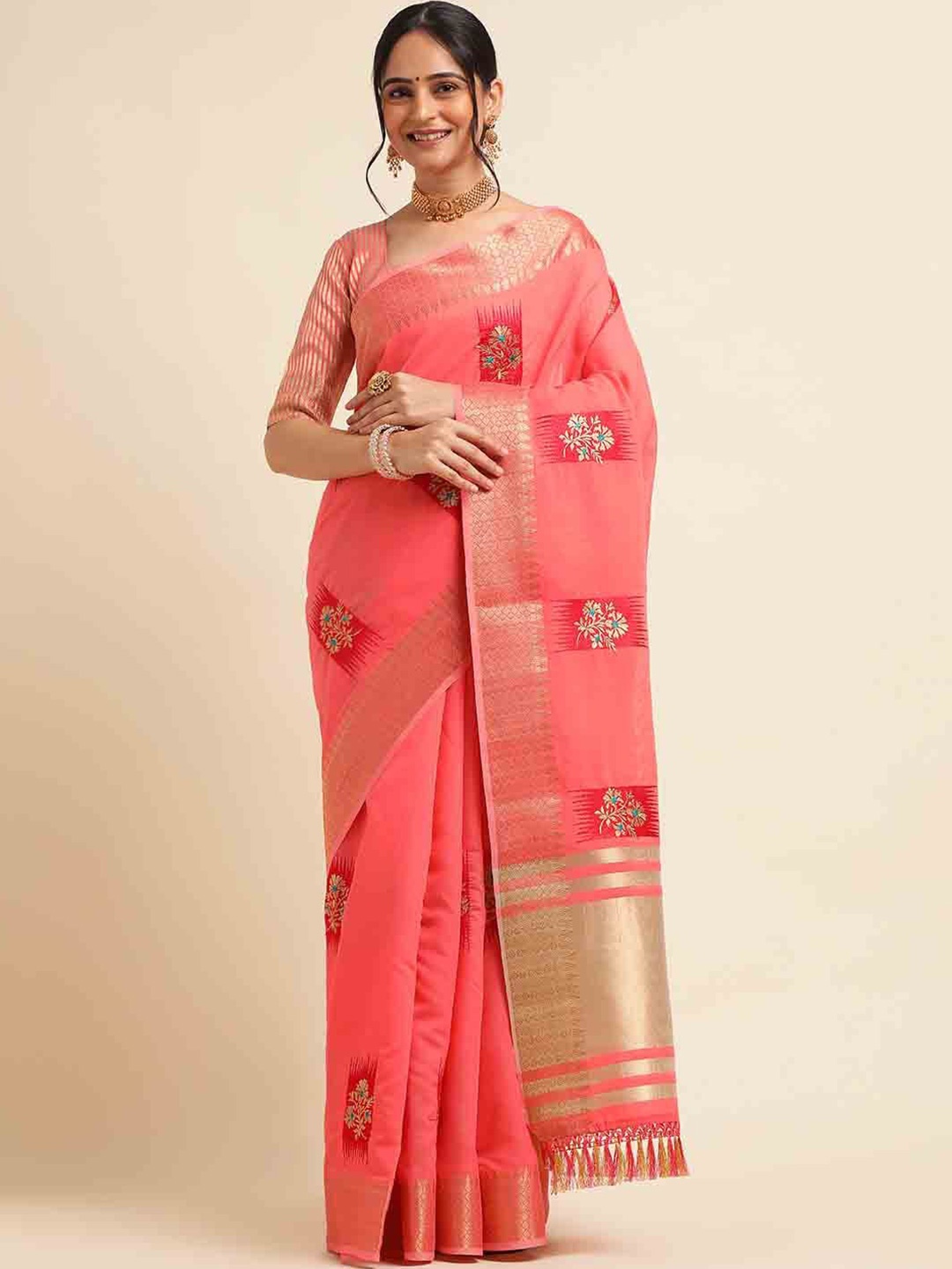 

KIMISHA Floral Embroidered Linen Blend Saree, Red