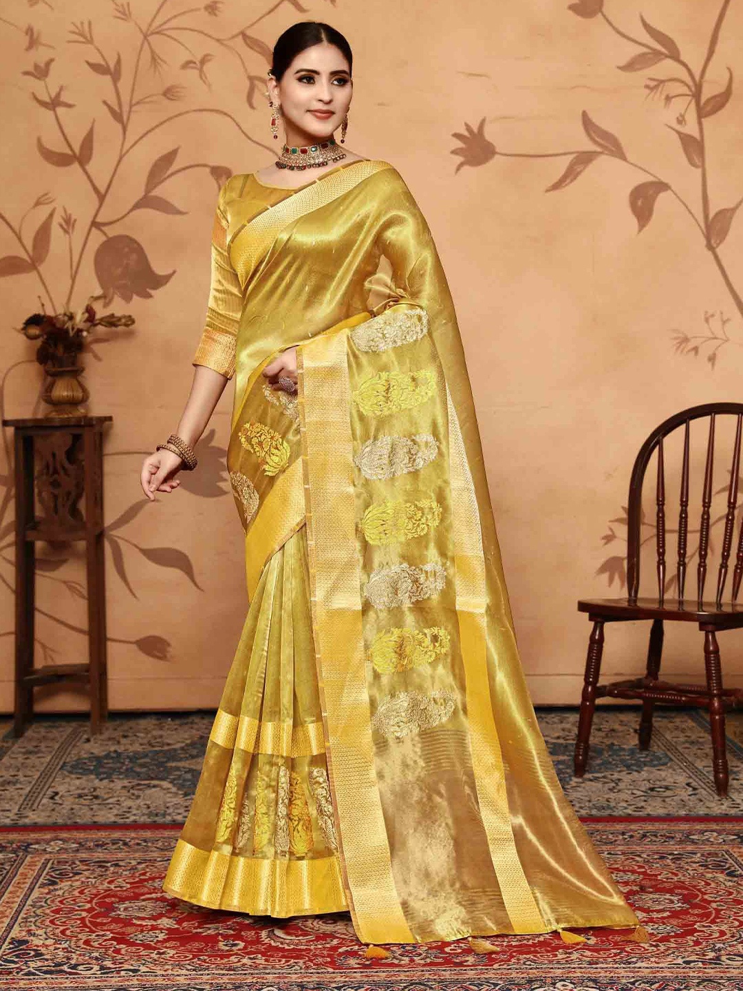 

KIMISHA Woven Design Zari Tissue Saree, Yellow