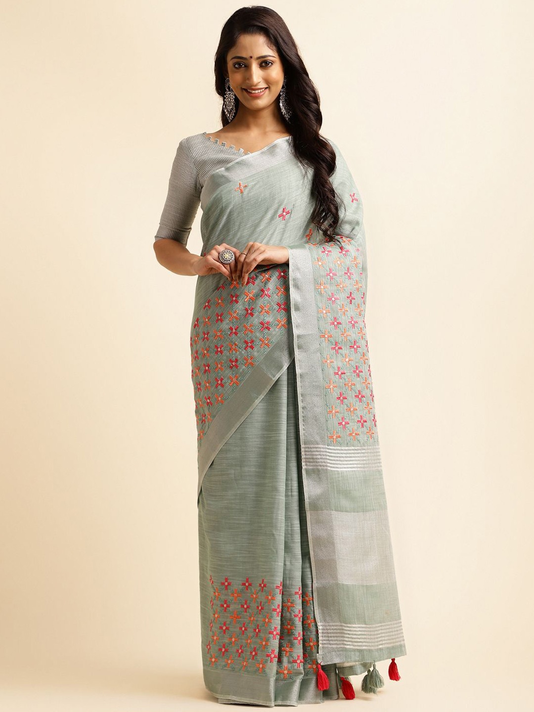 

KIMISHA Floral Embroidered Linen Blend Saree, Green