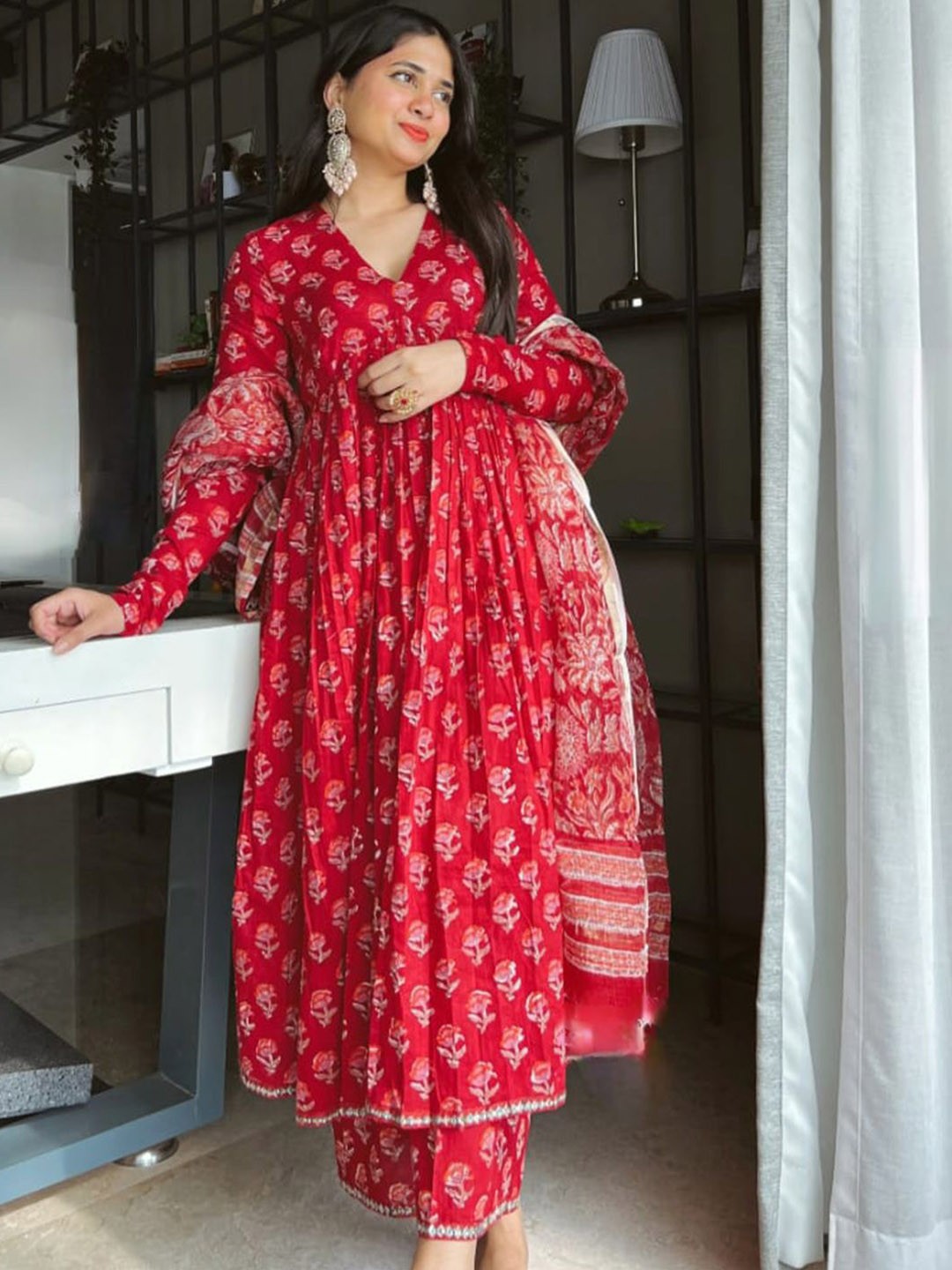 

SHIJILA Women Floral Printed Pleated Pure Cotton Kurta with Trousers & With Dupatta, Red