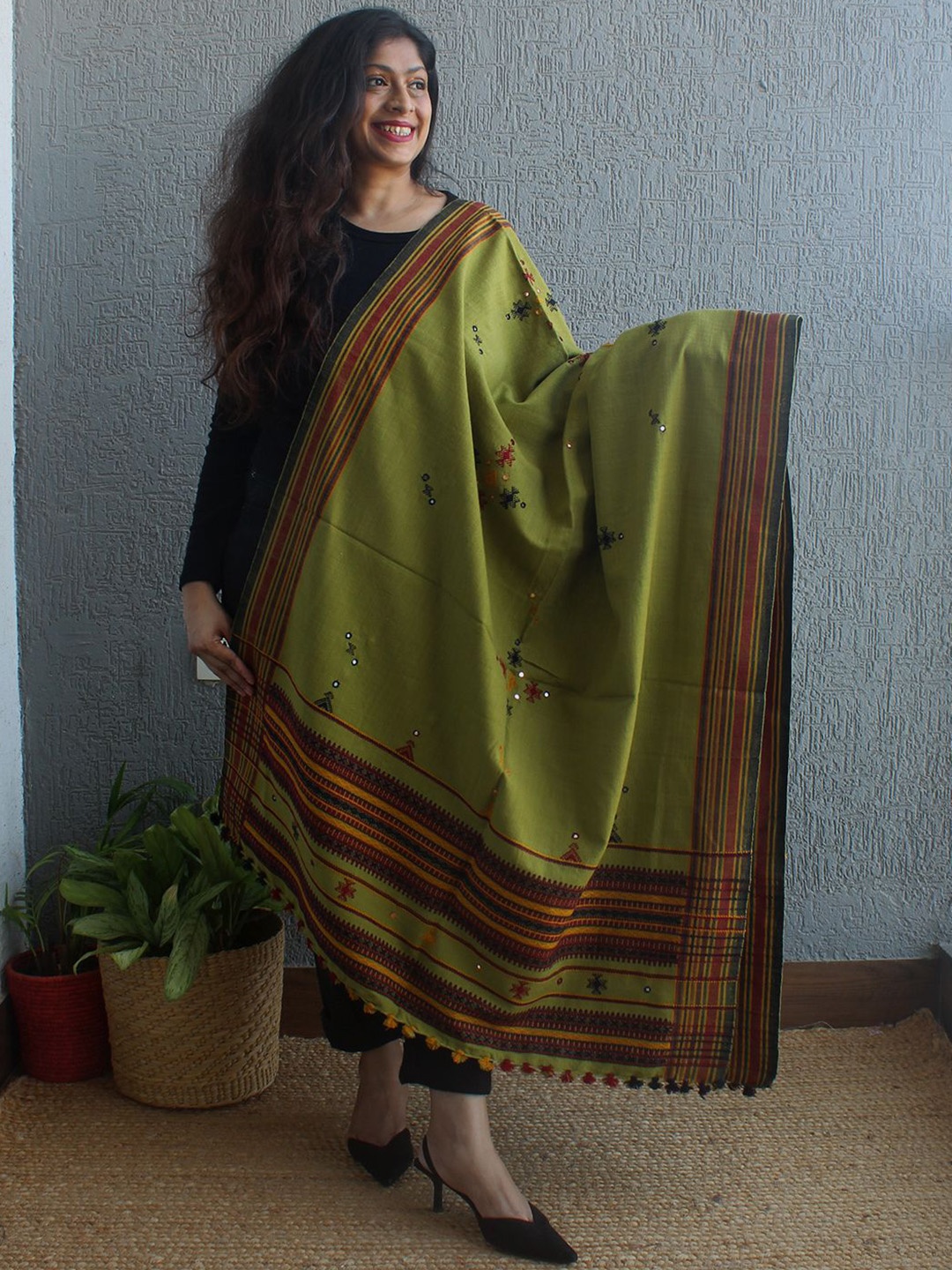 

Weaves of Tradition Women Ethnic Motifs Woven Design Shawl, Green