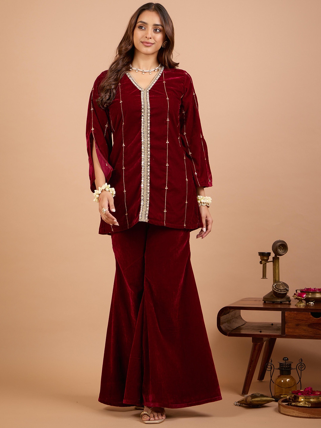 

Alaya By Stag3 Embellished Zari Sequence Work Velvet Co-Ords Set, Red