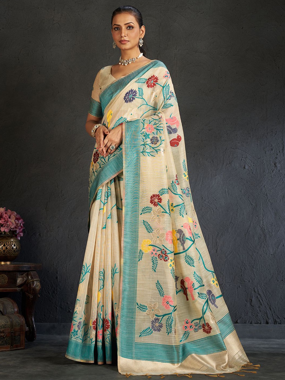 

SARHA Floral Printed Pure Cotton Saree, Cream