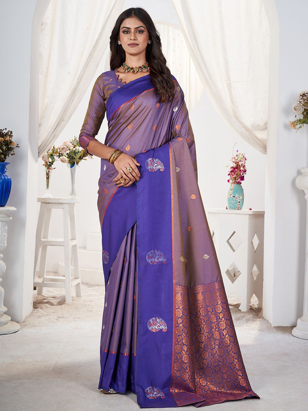 

SARHA Ethnic Motifs Woven Design Pure Silk Saree, Grey