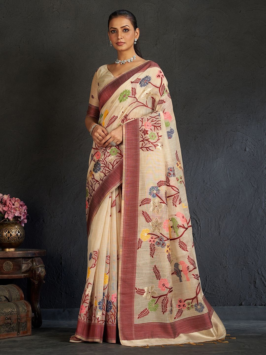 

SARHA Ethnic Motifs Pure Cotton Saree, Maroon