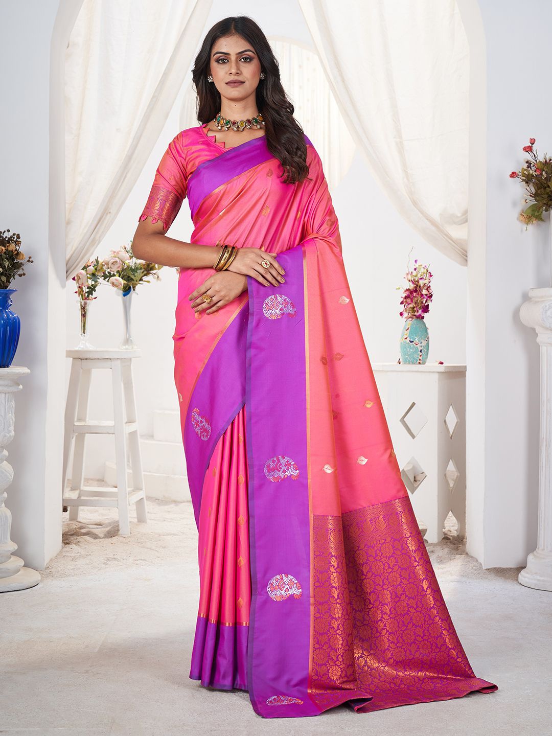 

SARHA Woven Design Zari Pure Silk Saree, Pink