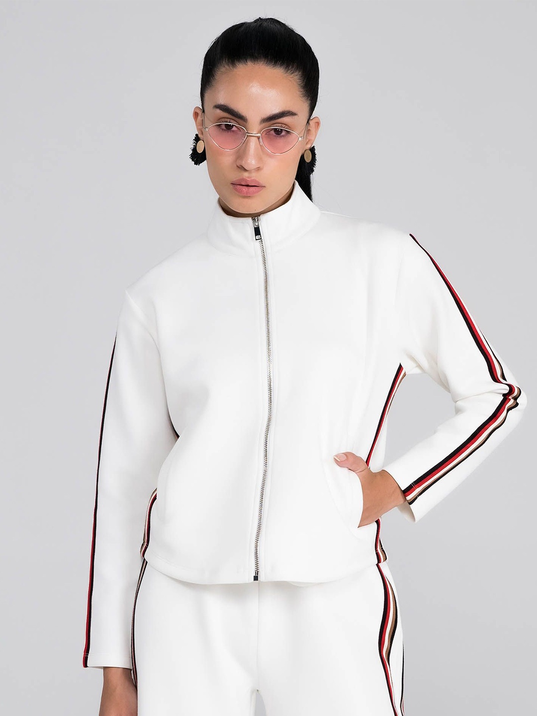 

EDRIO Women High Neck Sweatshirt, White
