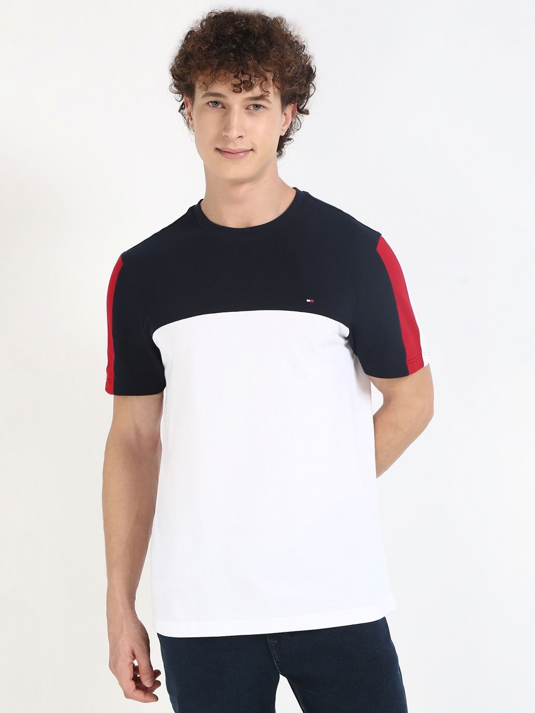 

Tommy Hilfiger Men Colourblocked Round Neck Cotton T-shirt, Navy blue