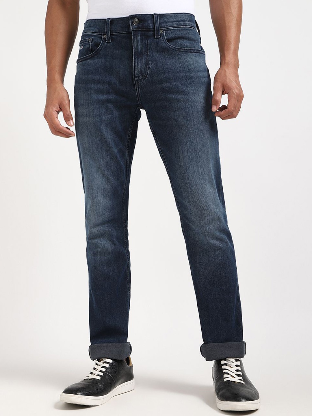 

Tommy Hilfiger Men Mid-Rise Regular Fit Light Fade Jeans, Blue