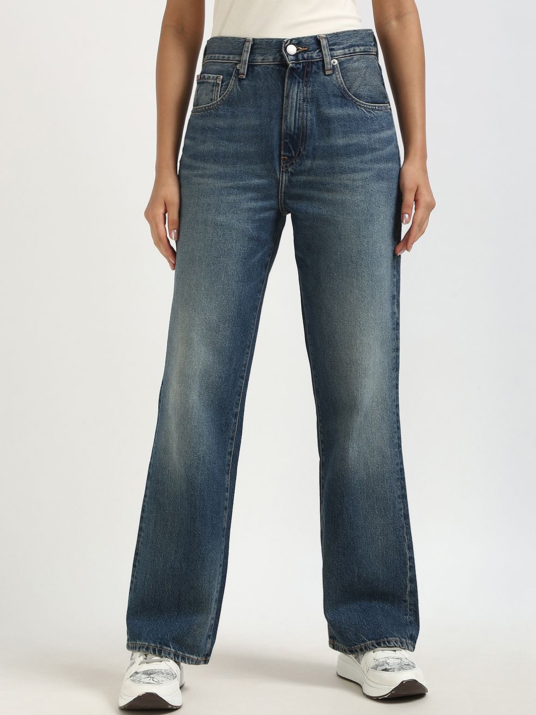 

Tommy Hilfiger Women Regular-Fit Heavy Fade Jeans, Blue