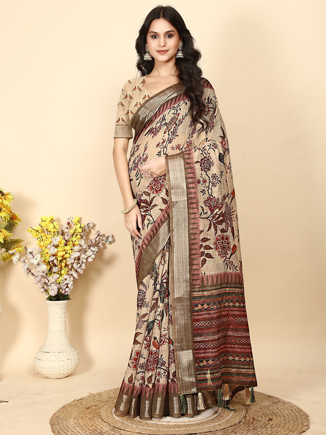 

J 6 DESIGNER Floral Printed Zari Block Print Saree, Green