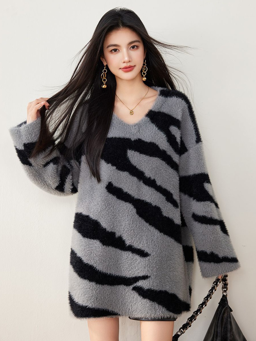

JC Collection Women Colourblocked Pullover, Grey