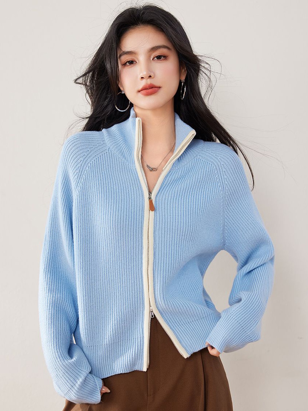 

JC Collection Women Ribbed Round Neck Long Sleeves Crop Cardigan, Blue