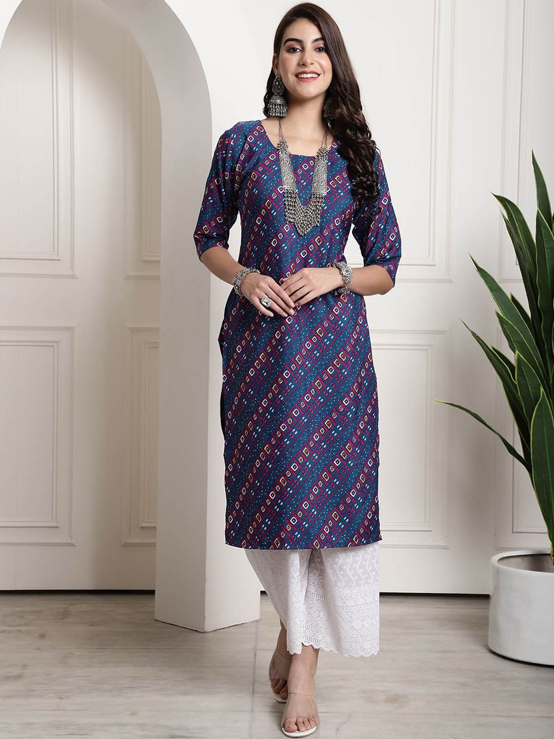 

7Threads Bandhani Printed Round Neck Straight Crepe Kurta, Navy blue