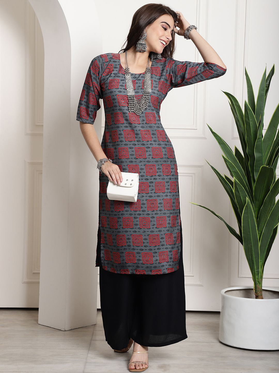 

7Thread Geometric Printed Round Neck Straight Kurta, Grey