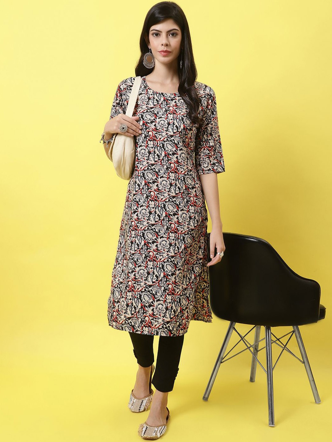 

7Threads Floral Printed Round Neck Straight Kurta, Black