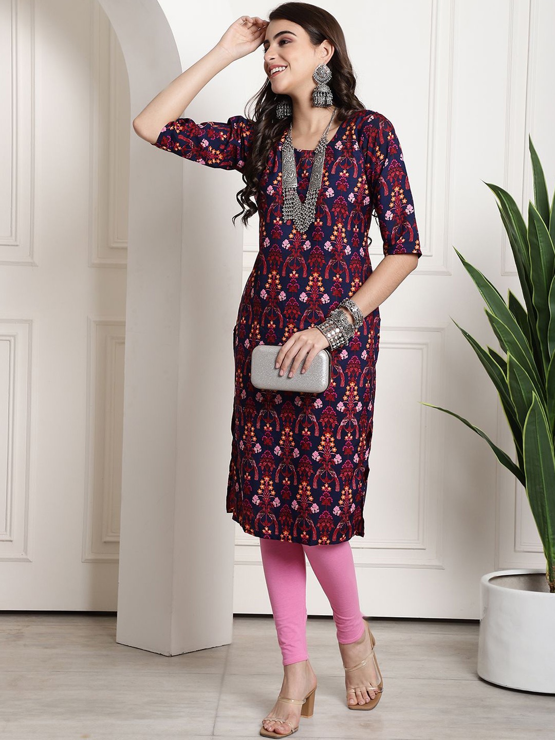 

7Threads Ethnic Motifs Printed Straight Kurta, Navy blue