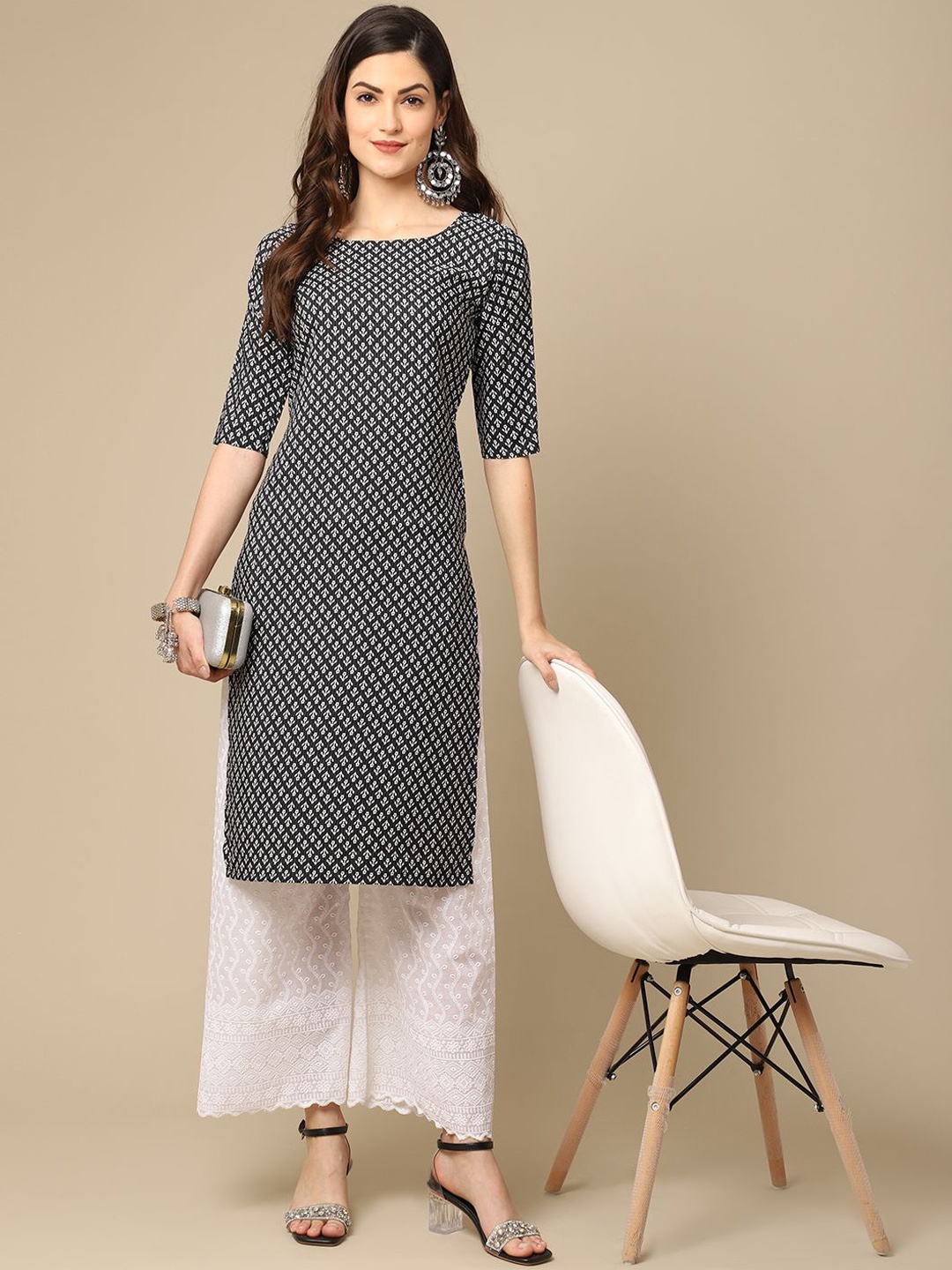 

7Threads Floral Printed Round Neck Crepe Straight Kurta, Black