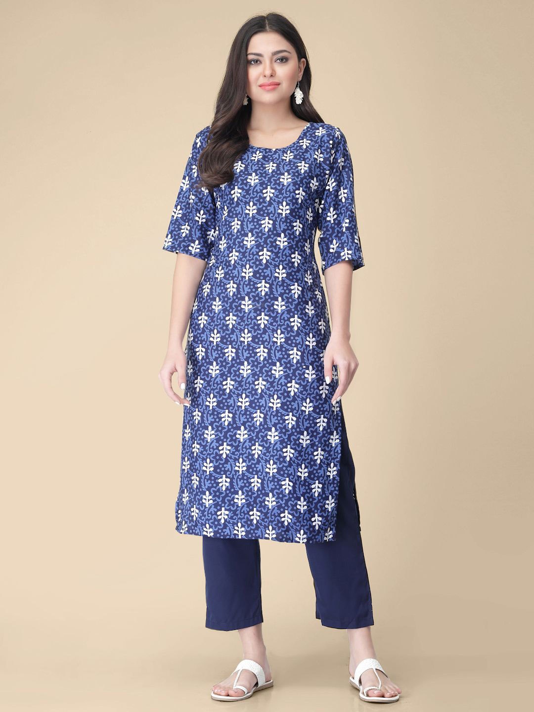 

7Threads Ethnic Motifs Printed Round Neck Kurta, Navy blue