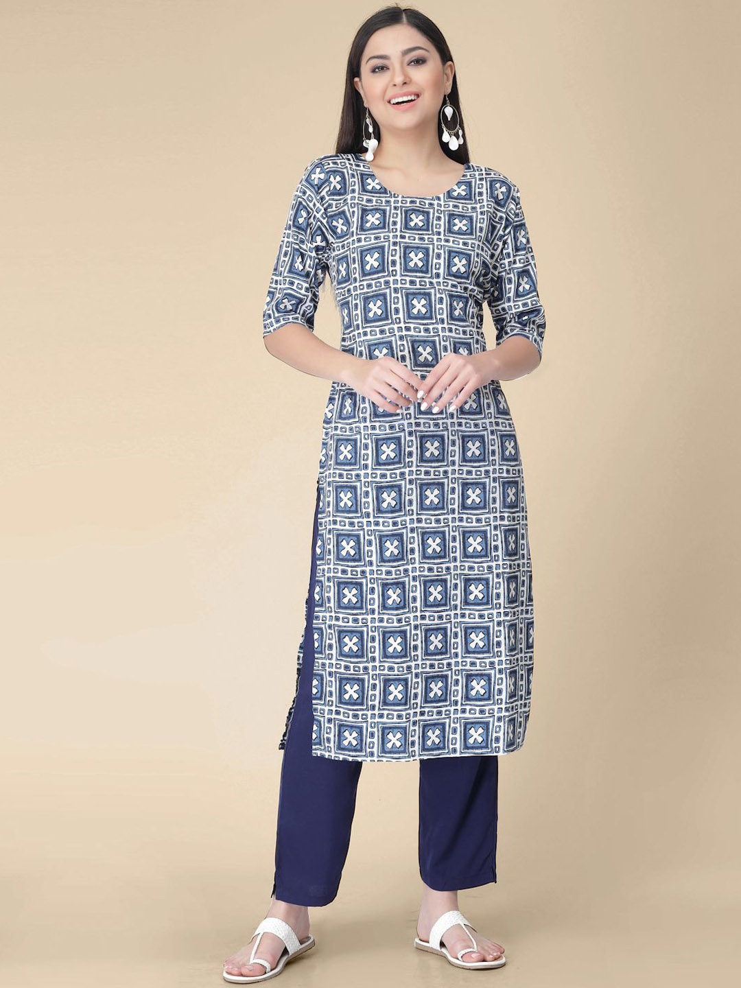 

7Threads Geometric Printed Round Neck Straight Crepe Kurta, Blue