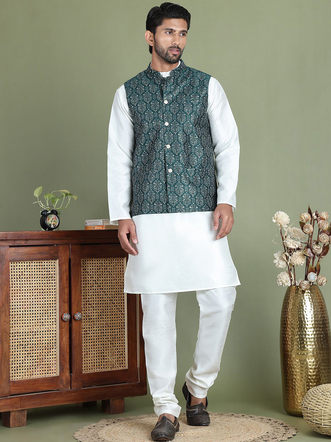 

Jompers Mandarin Collar Straight Kurta With Churidar, Olive