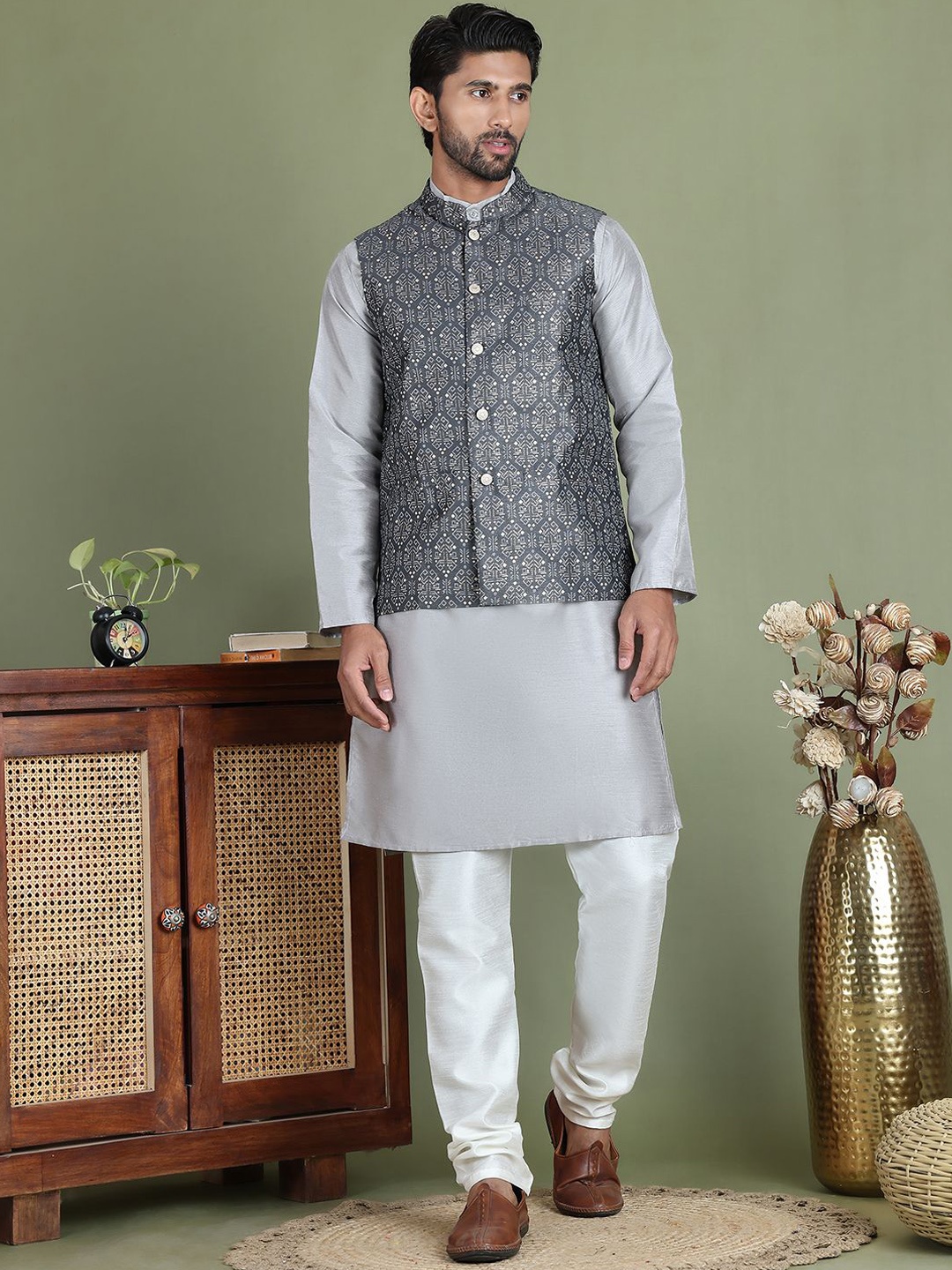 

Jompers Mandarin Collar Straight Cotton Silk Kurta With Churidar And Nehru Jacket, Charcoal