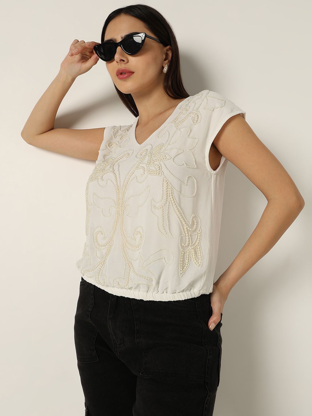 

R&B Floral Embellished Blouson Top, White