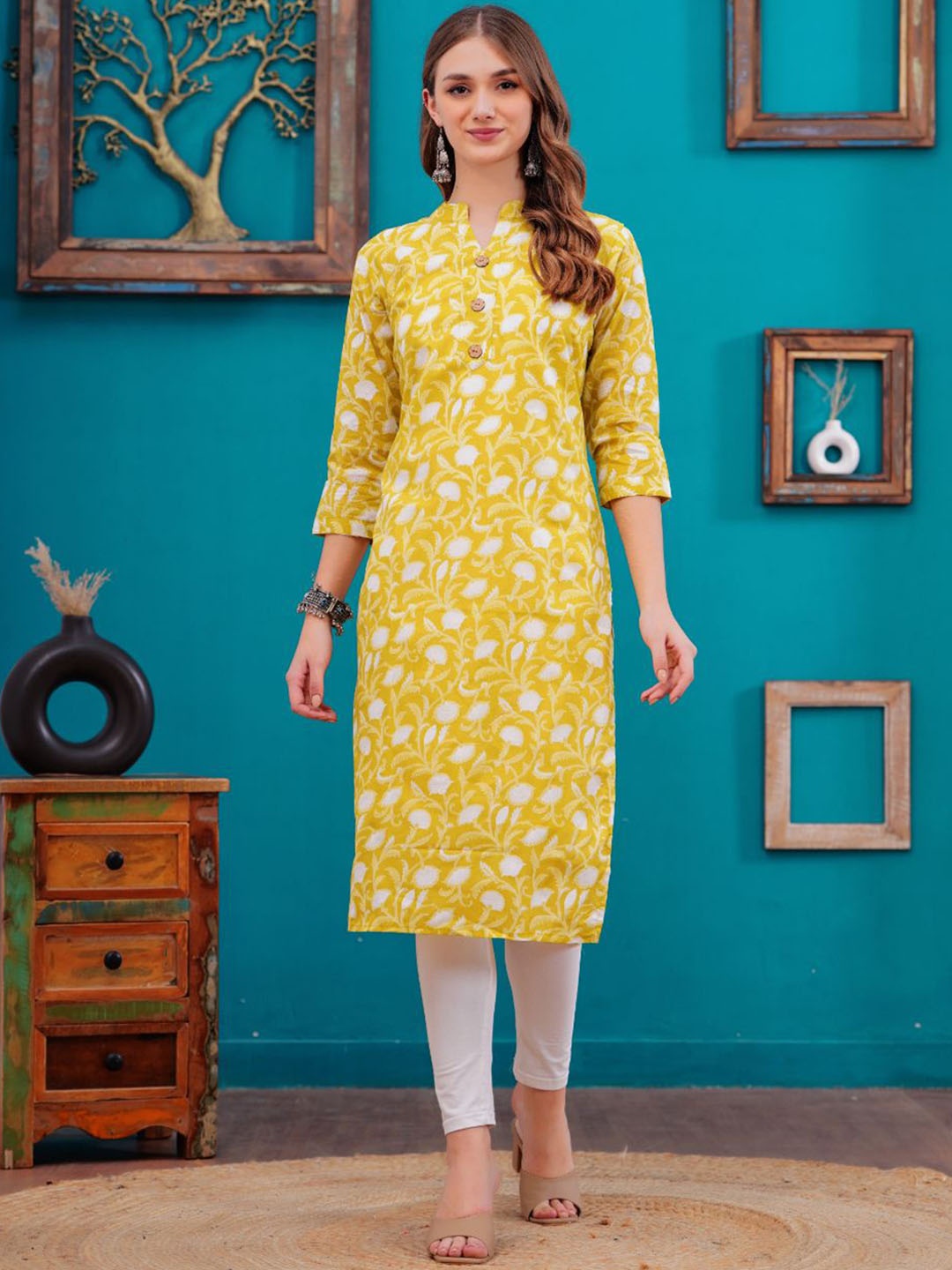 

HIGHLIGHT FASHION EXPORT Floral Printed Mandarin Collar Straight Cotton Kurta, Yellow