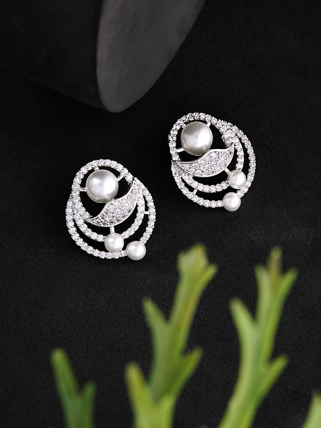 

ATIBELLE Silver-Plated Contemporary Stone Studded & Beaded Studs