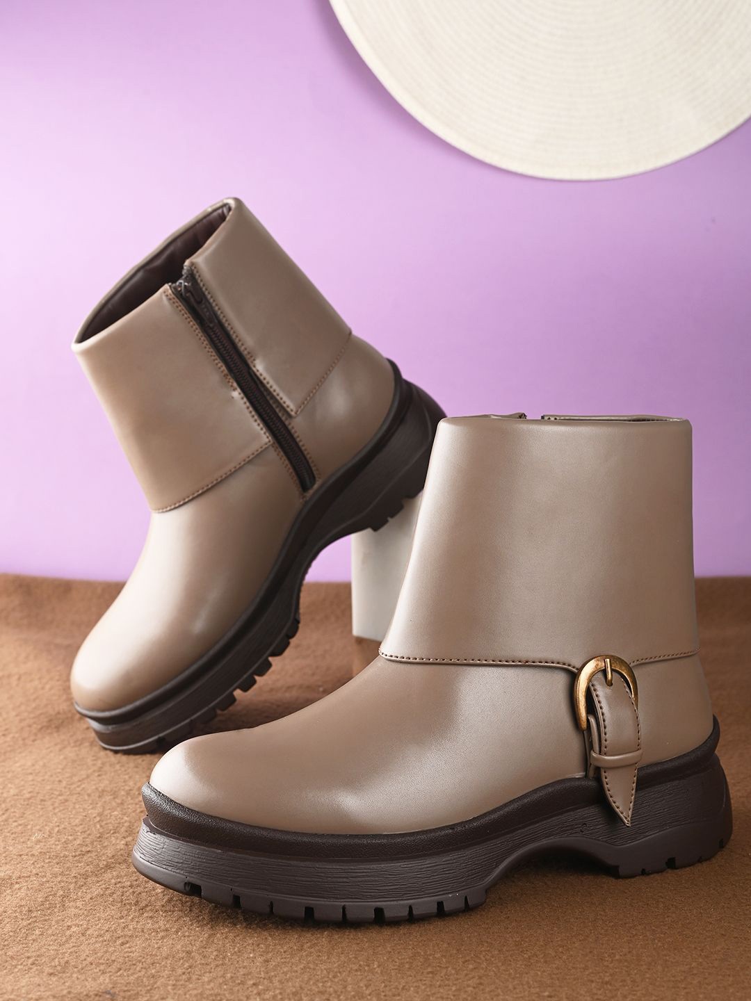 

The Roadster Lifestyle Co. Women Casual Round Toe Boots, Taupe