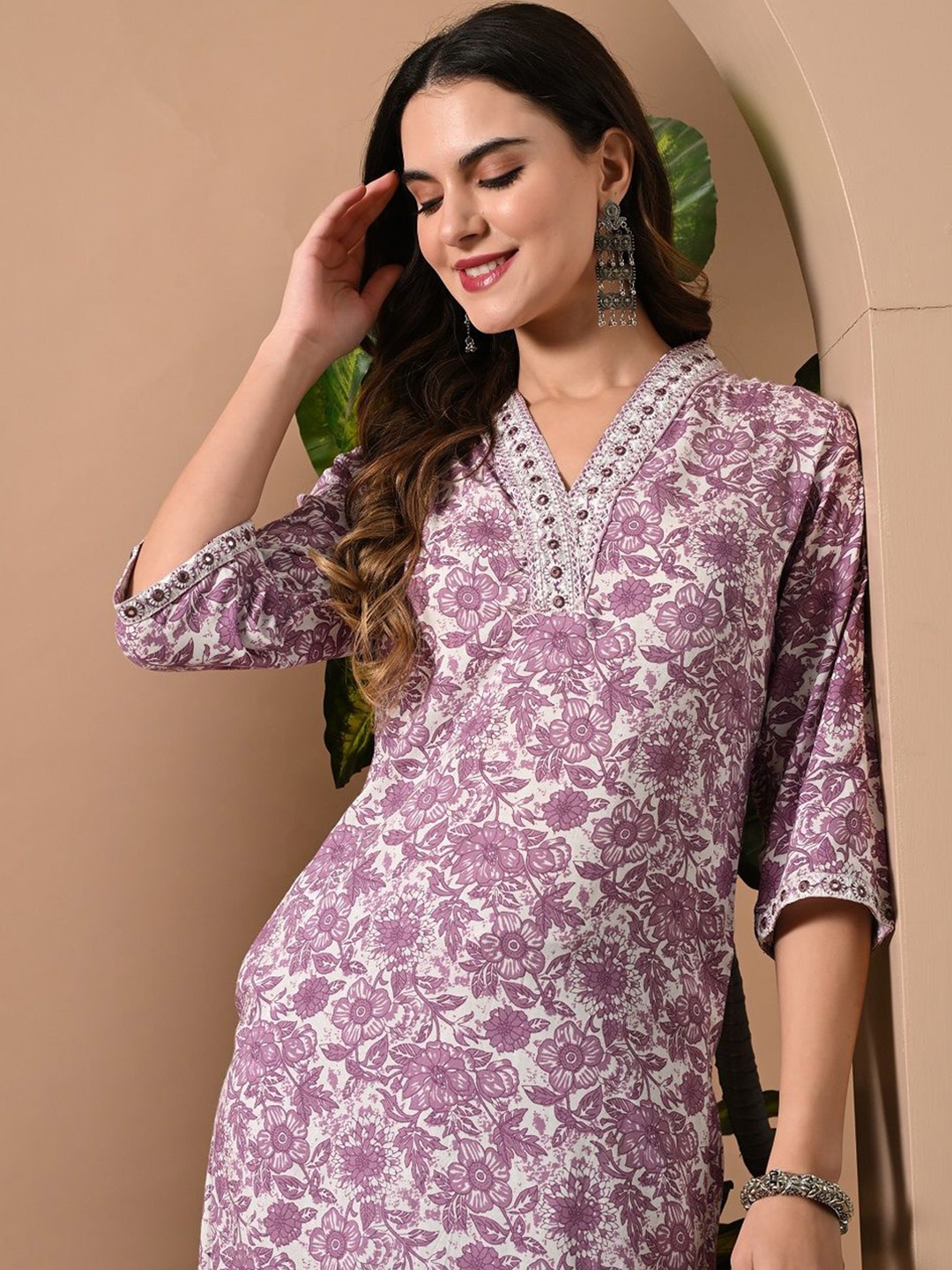 

DORIYA Floral Printed V-Neck Pure Cotton Straight Kurta With Trouser, Purple