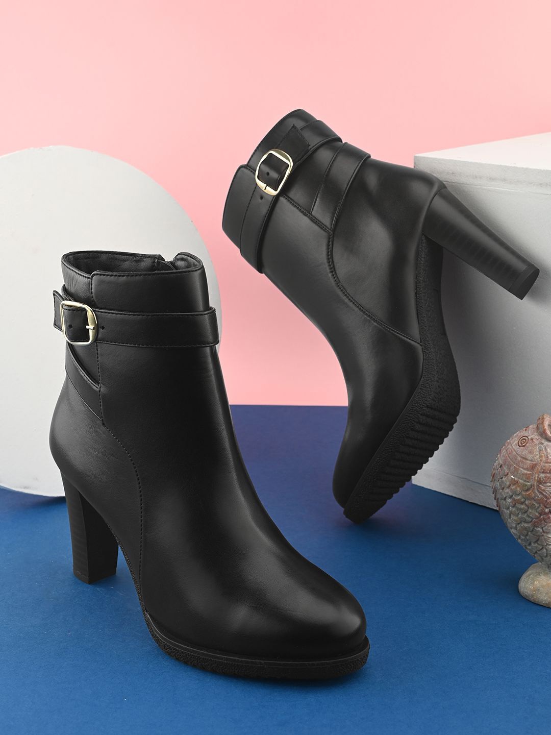 

The Roadster Lifestyle Co Women Casual Block-Heeled Regular Boots, Black