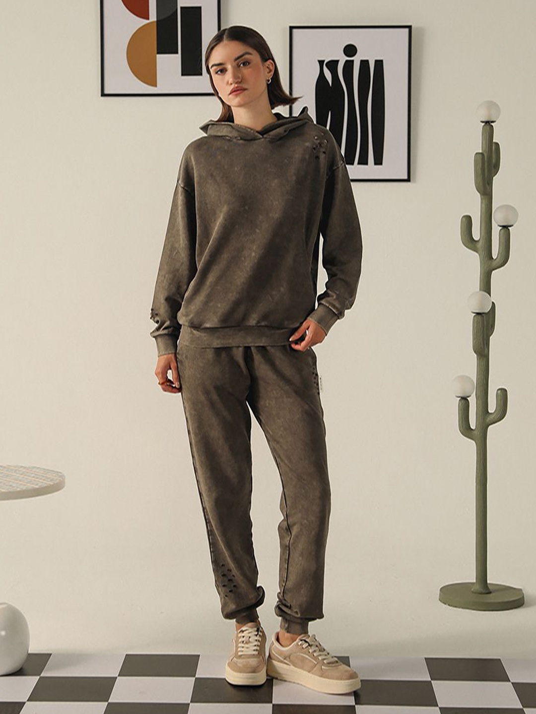 

Muvazo Women Hooded Pullover Sweatshirt, Olive