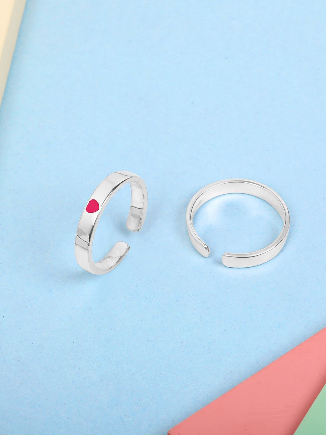 

Mia by Tanishq Set Of 2 93 Kt Silver Mini Heart Toe Rings