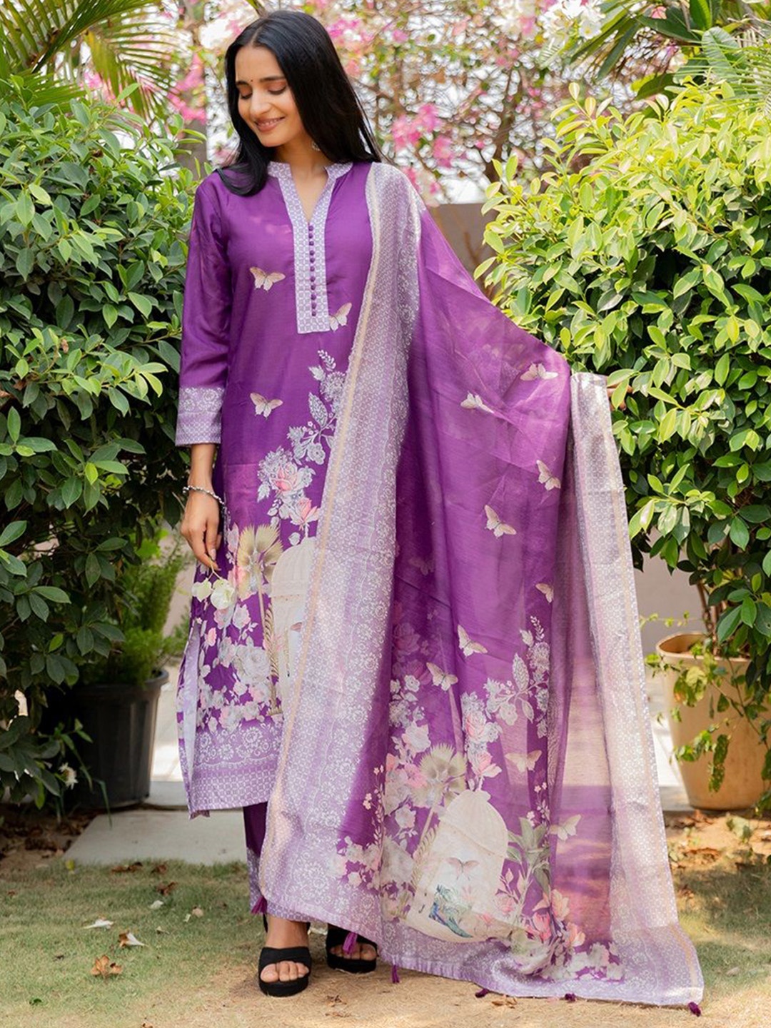 

Ekana Mandarin Collar Floral Printed Straight Kurta with Palazzo & Dupatta, Purple