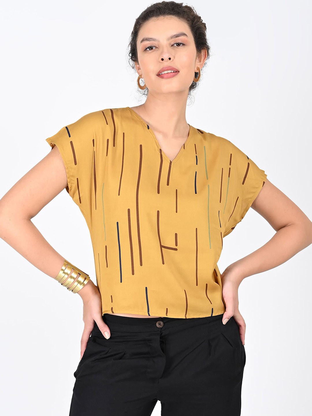 

Saltpetre Striped Printed Top With Trousers, Yellow