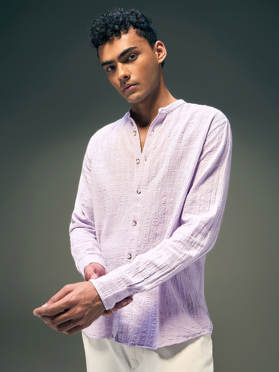 

Flying Machine Men Mandarin Collar Textured Cotton Casual Shirt, Purple