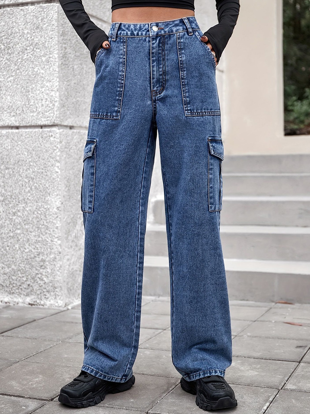 

StyleCast x Revolte Women Relaxed Fit Mid-Rise Cotton Cargo Jeans, Blue