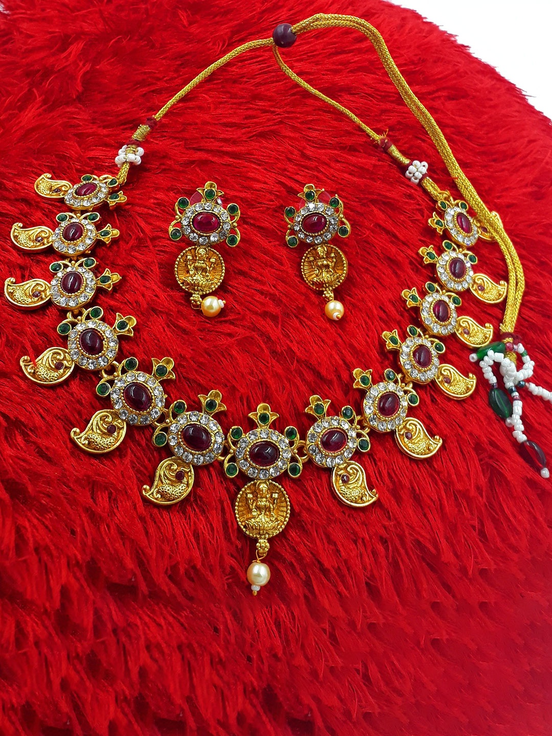 

Anujeet Fashion Hub Stone-Studded Jewellery Set, White