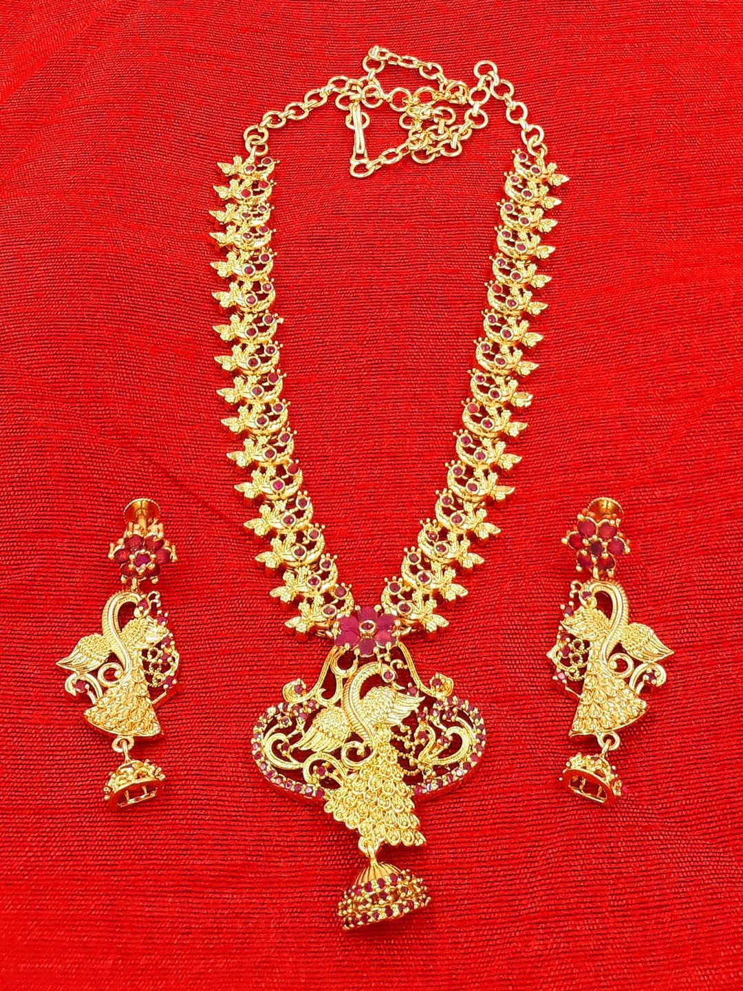 

Anujeet Fashion Hub Gold-Plated Crystal Stone Studded Jewellery Set