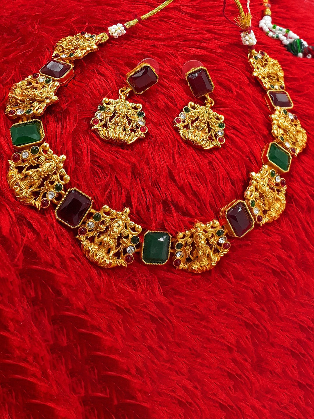 

Anujeet Fashion Hub Stones Studded Maa Lakshmi Jewellery Set, Gold