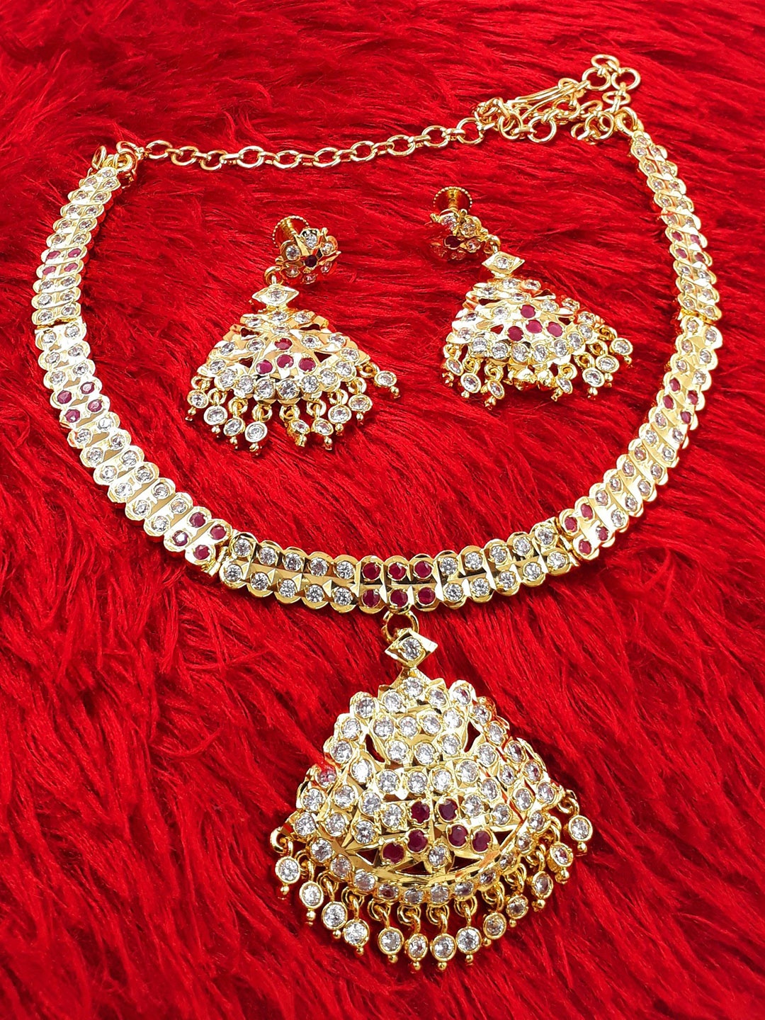 

Anujeet Fashion Hub Gold Plated Stones Studded Jewellery Set