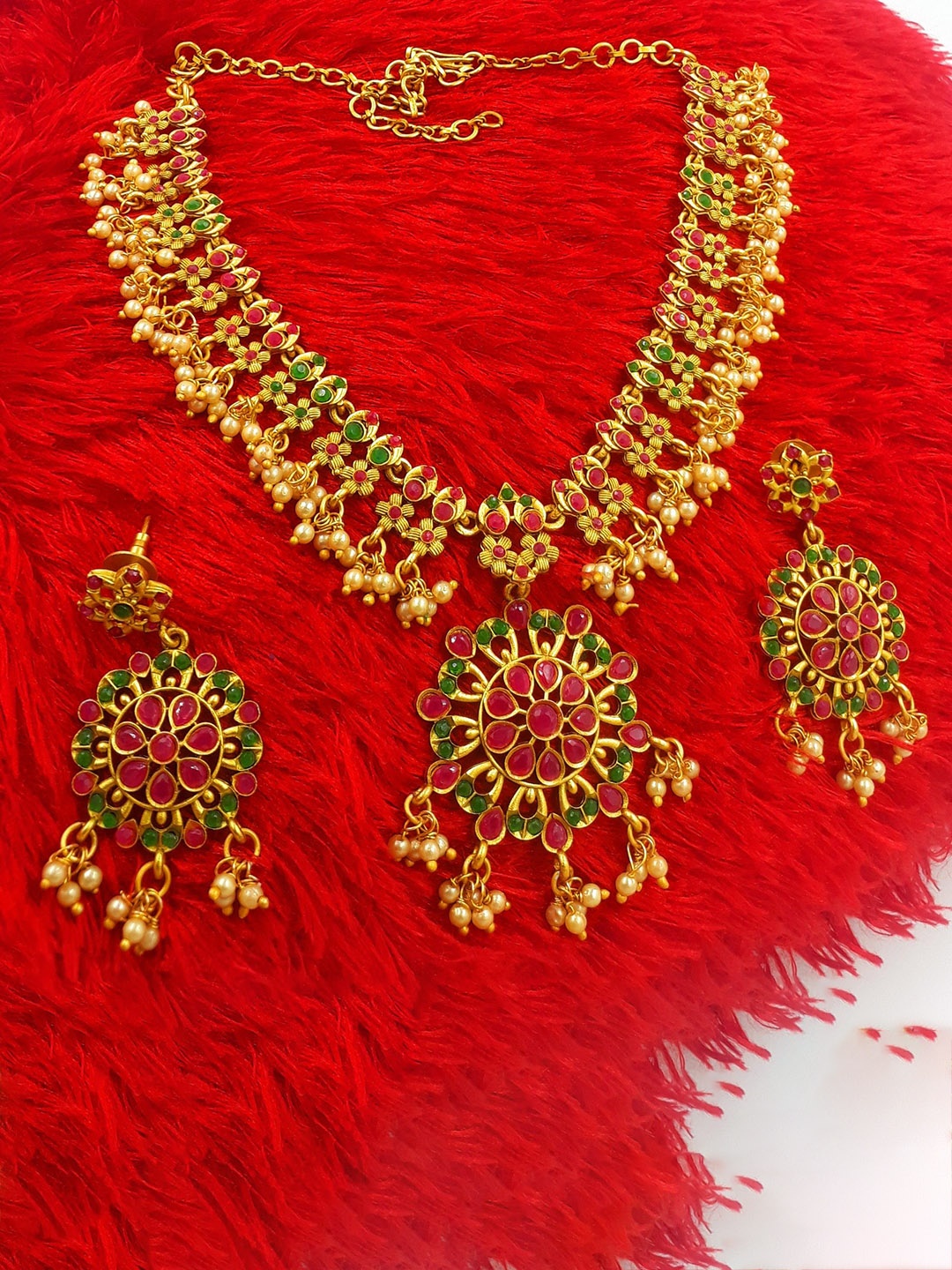 

Anujeet Fashion Hub Stone Studded & Beaded Jewellery Set, Gold