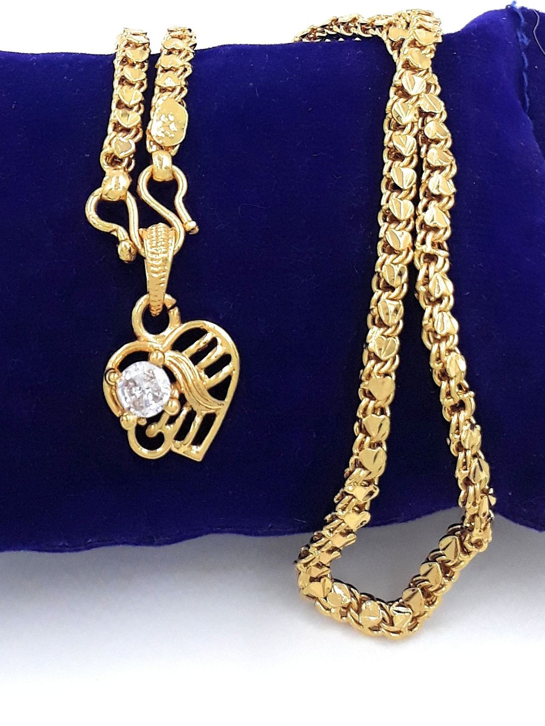 

Anujeet Fashion Hub Copper Gold-Plated American Diamond Chain