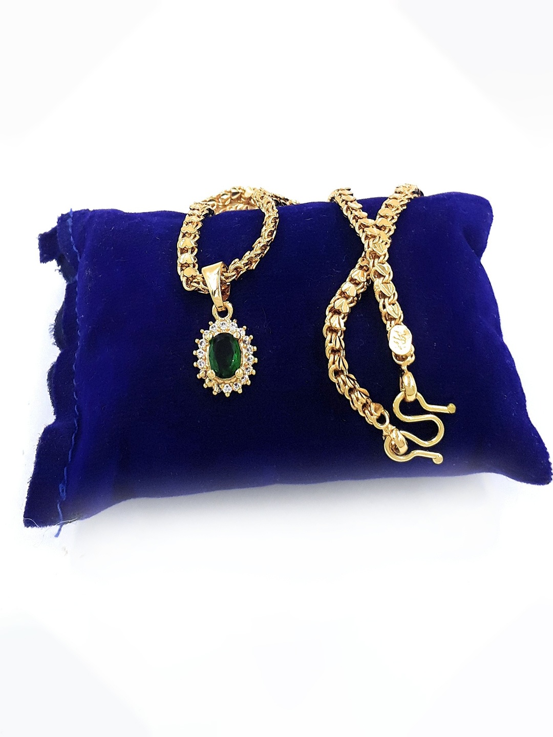 

Anujeet Fashion Hub Gold Plated Covering 5 Metal Impon AD-Studded Oval Pendant & Chain